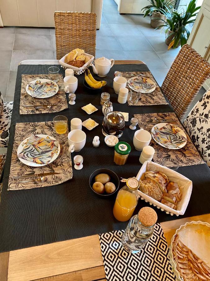 Bed and Breakfast Aux 2 Girouettes Merville  Esterno foto